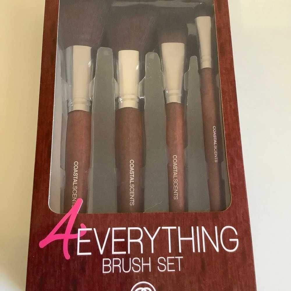 Coastal Scents Everything brush set